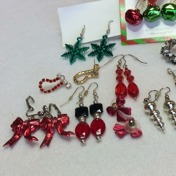 FINAL SALE PRICE Christmas/Winter Lot of 11 Earrings & 2 Pins - Picture 5 of 7